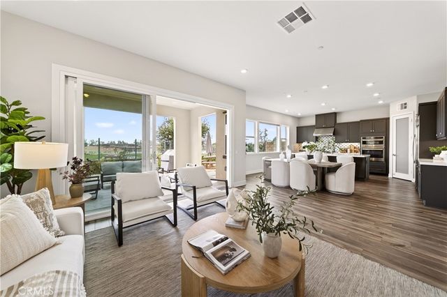 653 Pelion, Lake Forest, CA 92630