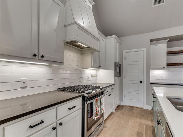 16312 Monarch Ridge Boulevard, Edmond, OK 73013