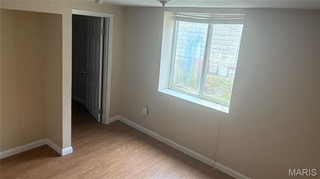 2032 Stillwater Drive, St Louis, MO 63114