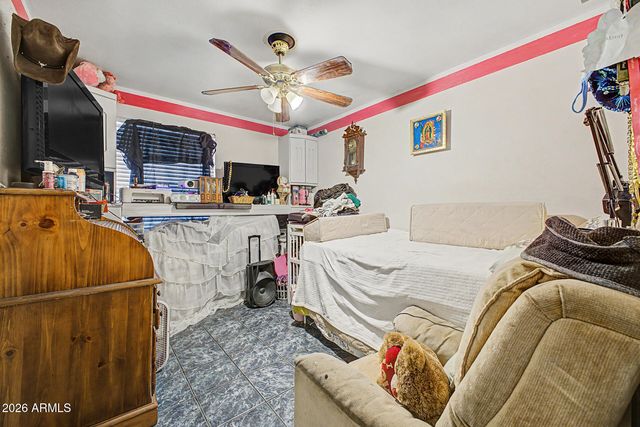 6449 W BETHANY HOME Road, Glendale, AZ 85301