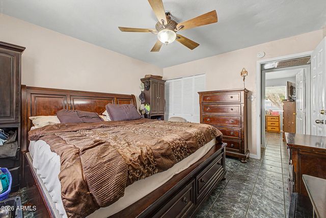 6449 W BETHANY HOME Road, Glendale, AZ 85301