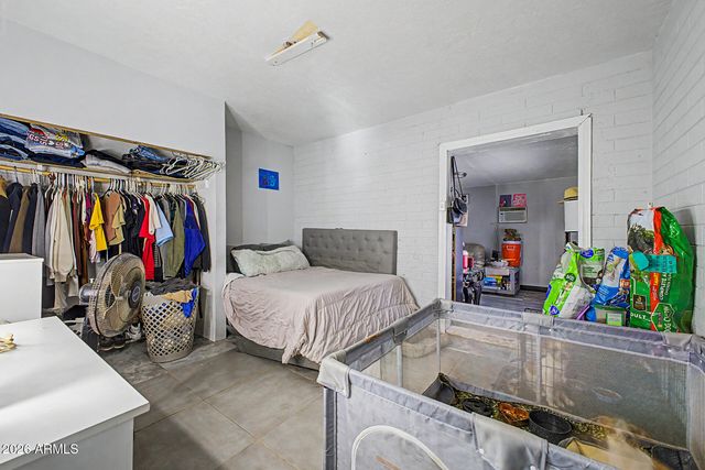 6449 W BETHANY HOME Road, Glendale, AZ 85301