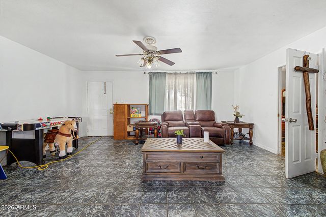 6449 W BETHANY HOME Road, Glendale, AZ 85301