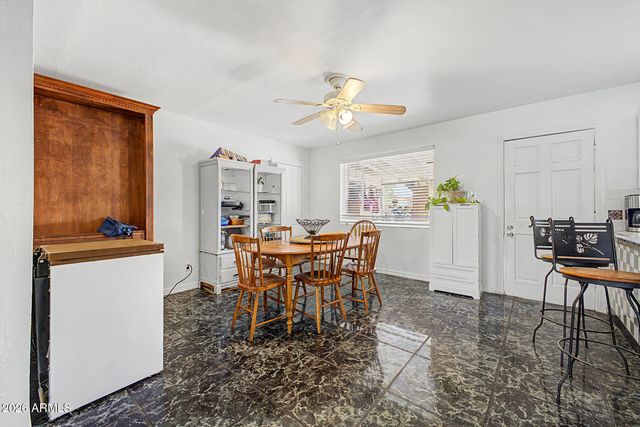 6449 W BETHANY HOME Road, Glendale, AZ 85301