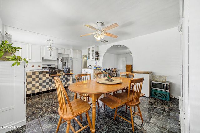 6449 W BETHANY HOME Road, Glendale, AZ 85301