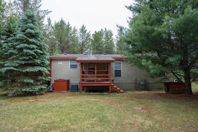 N10391 St Josephs Way, Necedah, WI 54646