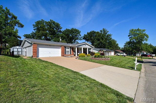4817 Bankfield Court, St Louis, MO 63128