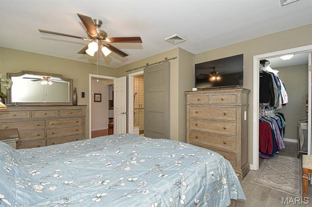 4817 Bankfield Court, St Louis, MO 63128