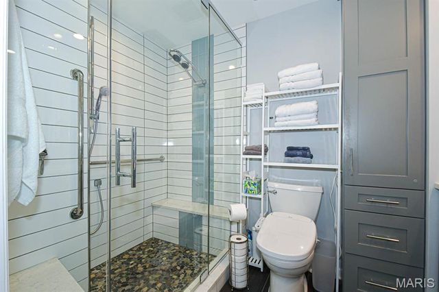 4817 Bankfield Court, St Louis, MO 63128