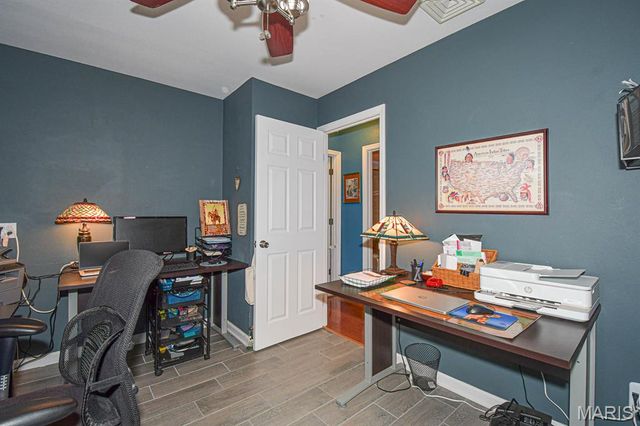 4817 Bankfield Court, St Louis, MO 63128
