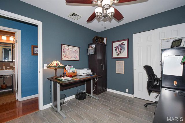 4817 Bankfield Court, St Louis, MO 63128