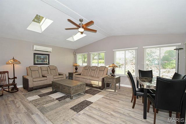 4817 Bankfield Court, St Louis, MO 63128