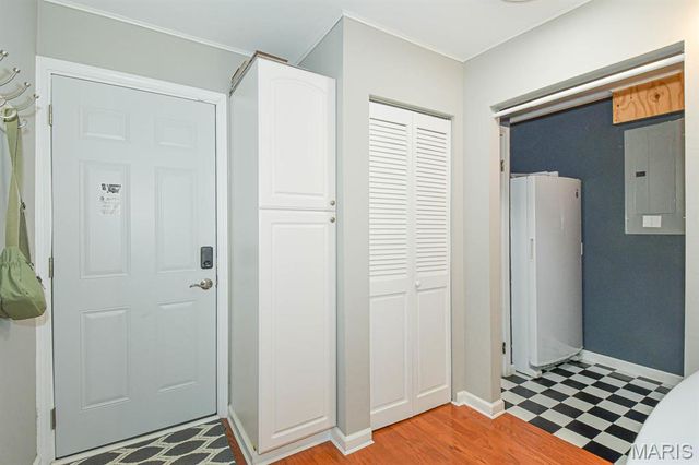 4817 Bankfield Court, St Louis, MO 63128