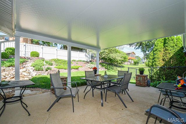 4817 Bankfield Court, St Louis, MO 63128