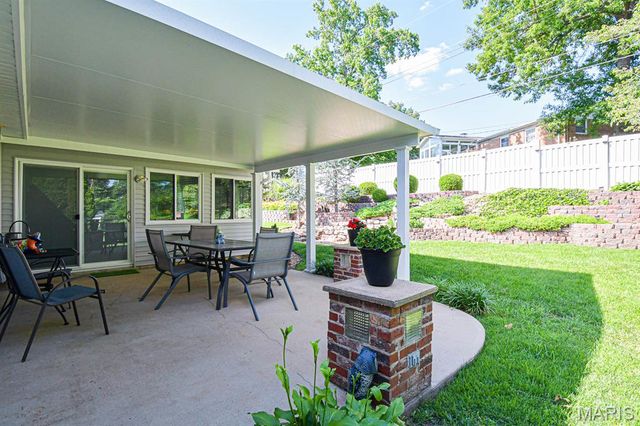 4817 Bankfield Court, St Louis, MO 63128