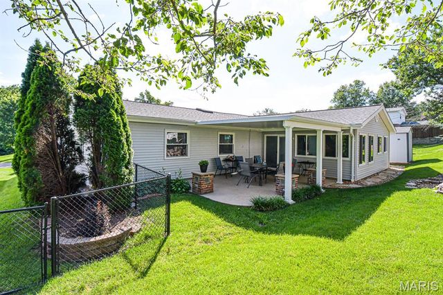 4817 Bankfield Court, St Louis, MO 63128