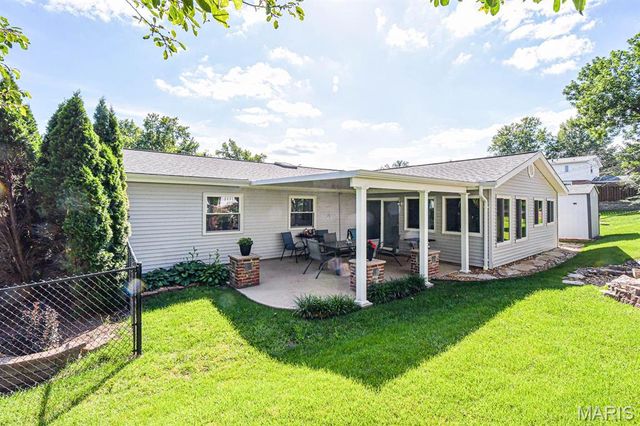 4817 Bankfield Court, St Louis, MO 63128