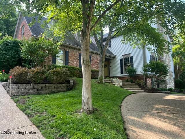 430 Blankenbaker Ln, Louisville, KY 40207