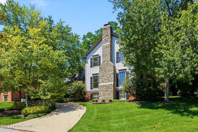 430 Blankenbaker Ln, Louisville, KY 40207