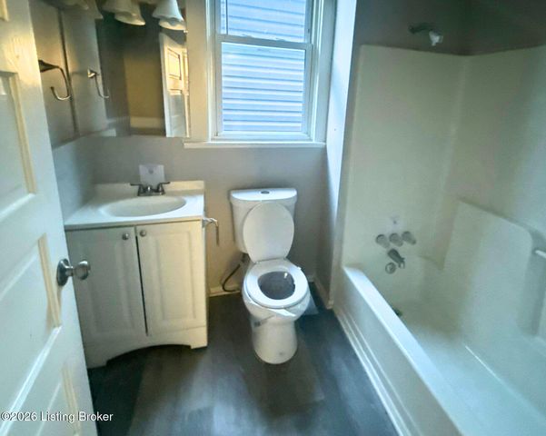 2823 W Main St, Louisville, KY 40212