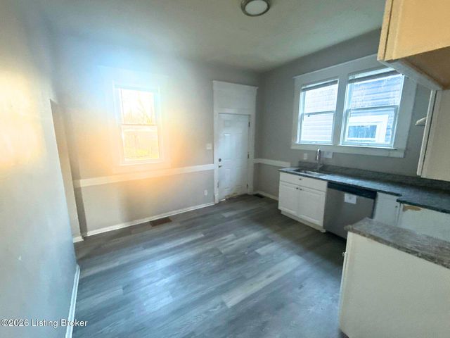 2823 W Main St, Louisville, KY 40212