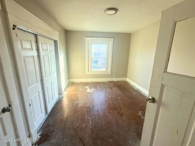 2823 W Main St, Louisville, KY 40212