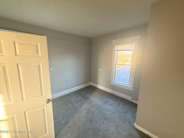 2823 W Main St, Louisville, KY 40212