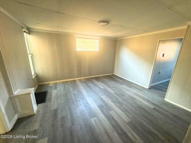 2823 W Main St, Louisville, KY 40212