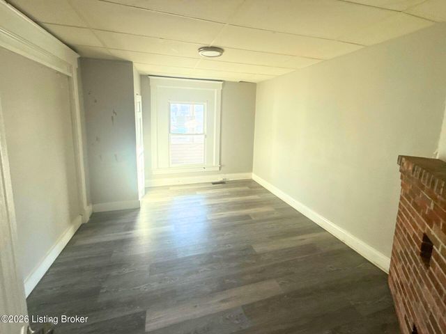 2823 W Main St, Louisville, KY 40212