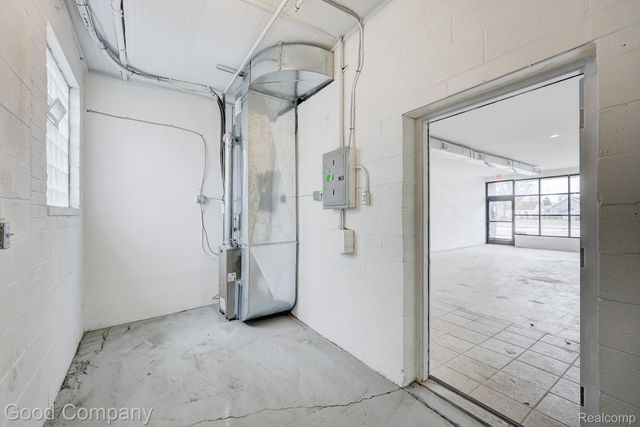 23831 John R Road, Hazel Park, MI 48030