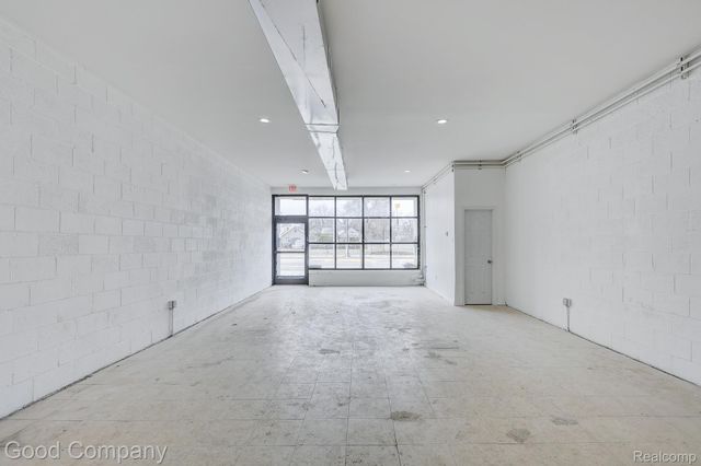 23831 John R Road, Hazel Park, MI 48030