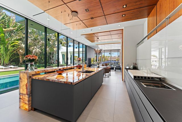 160 Spyglass Lane, Jupiter, FL 33477