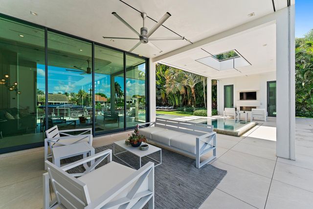 160 Spyglass Lane, Jupiter, FL 33477