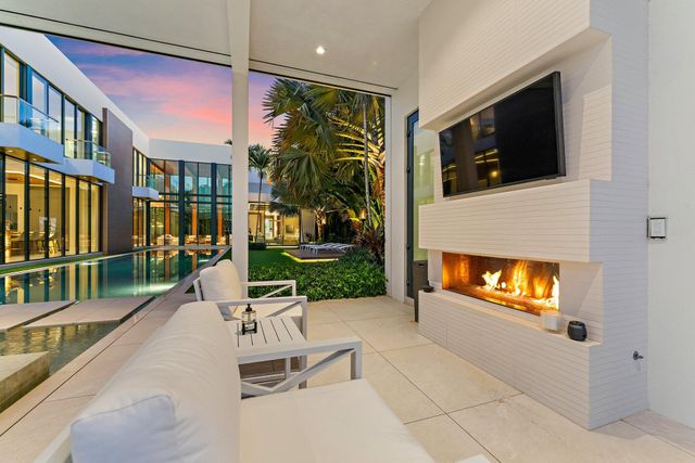 160 Spyglass Lane, Jupiter, FL 33477