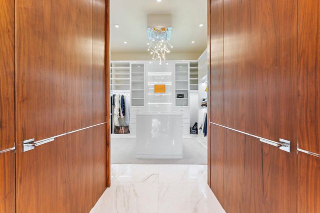 160 Spyglass Lane, Jupiter, FL 33477