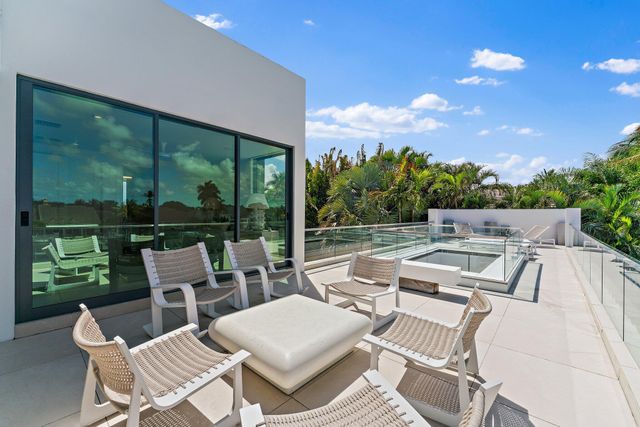 160 Spyglass Lane, Jupiter, FL 33477