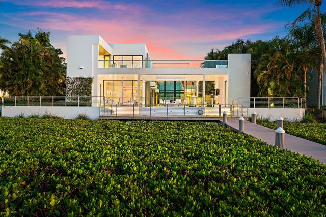 160 Spyglass Lane, Jupiter, FL 33477