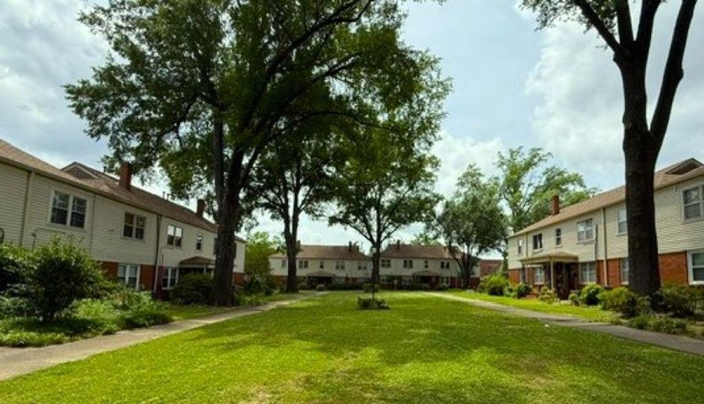 3001 Walnut Grove Rd Apt 4, Memphis, TN 38111