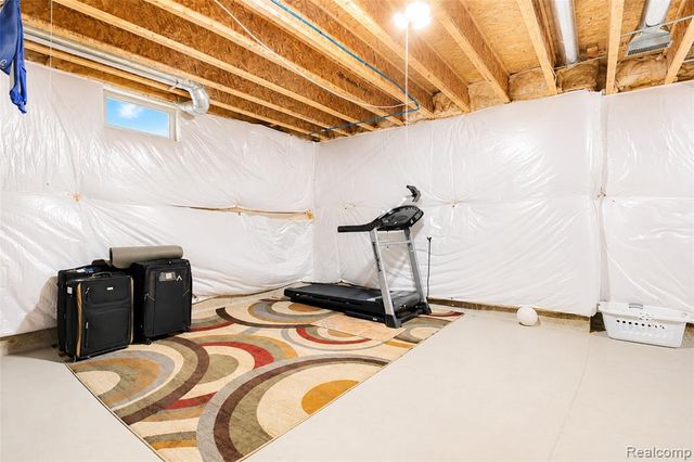 50873 Scarborough Road, Canton, MI 48188