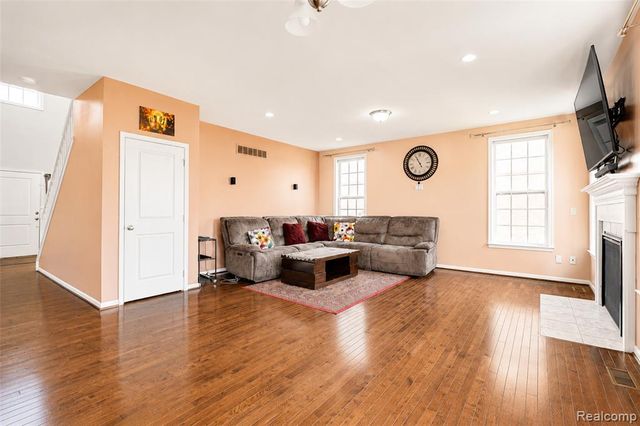 50873 Scarborough Road, Canton, MI 48188