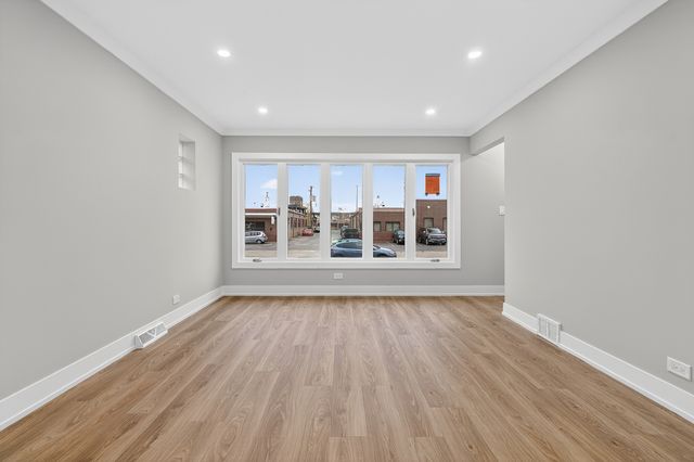 4249 N Sayre Avenue, Norridge, IL 60706