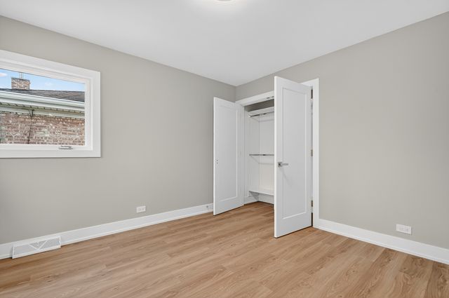 4249 N Sayre Avenue, Norridge, IL 60706