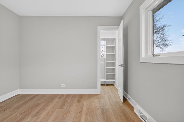 4249 N Sayre Avenue, Norridge, IL 60706