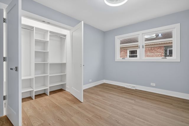 4249 N Sayre Avenue, Norridge, IL 60706