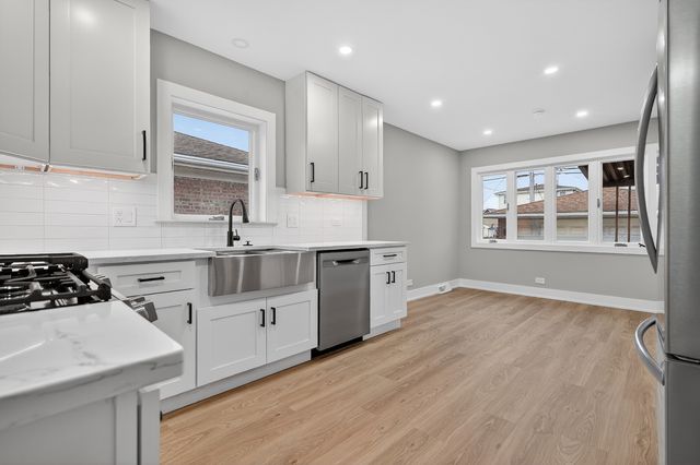 4249 N Sayre Avenue, Norridge, IL 60706