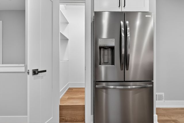 4249 N Sayre Avenue, Norridge, IL 60706