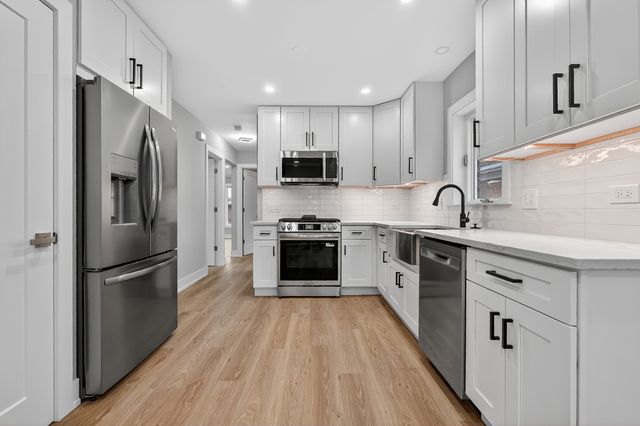 4249 N Sayre Avenue, Norridge, IL 60706