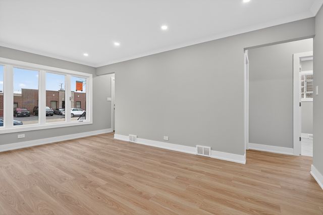 4249 N Sayre Avenue, Norridge, IL 60706