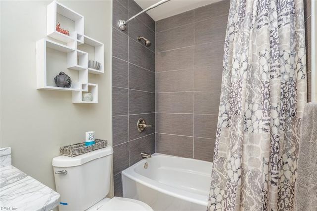 2161 Lyndora RD, Virginia Beach, VA 23464