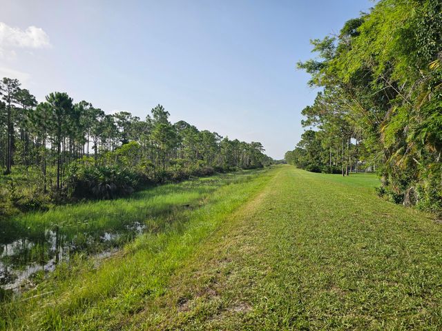 14369 69th Drive N, Palm Beach Gardens, FL 33418